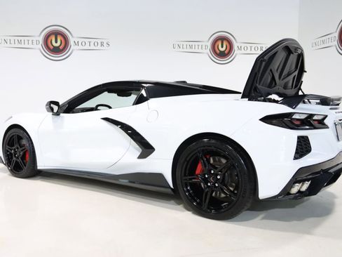 Used 2024 Chevrolet Corvette Stingray Premium Conv w/ Z51 Performance Package RWD image 32