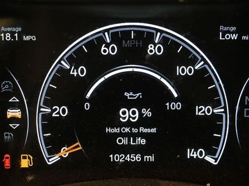 Used 2022 Jeep Grand Cherokee Laredo X image 17