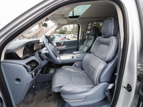 Used 2018 Lincoln Navigator L Black Label image 32