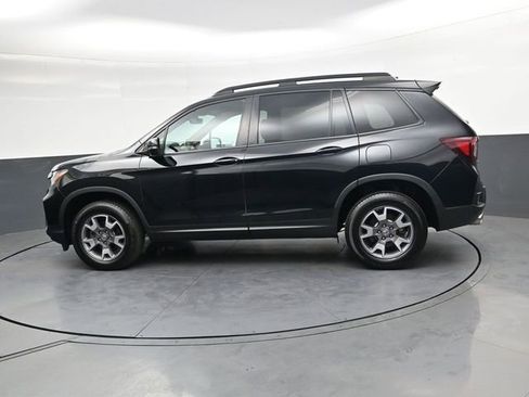 Used 2022 Honda Passport TrailSport image 6