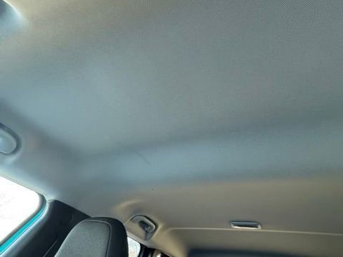 Used 2022 Jeep Renegade Latitude w/ Convenience Group image 19