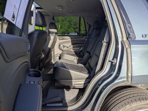 Used 2020 Chevrolet Tahoe LT w/ RST Edition AWD/4WD image 27