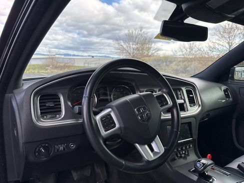 Used 2014 Dodge Charger SE image 7