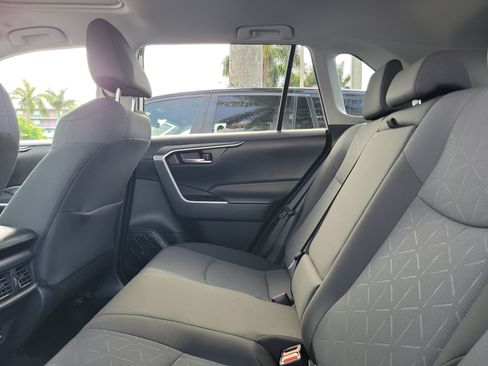 Used 2024 Toyota RAV4 XLE w/ Convenience Package FWD image 13