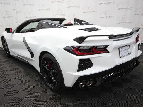 Used 2021 Chevrolet Corvette Stingray Preferred Conv w/ Z51 Performance Package RWD image 40