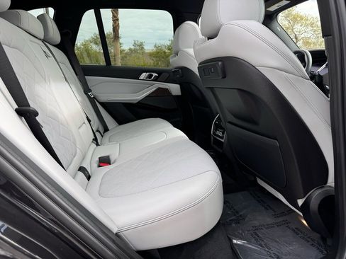 Used 2023 BMW X5 xDrive45e w/ Climate Comfort Package image 21