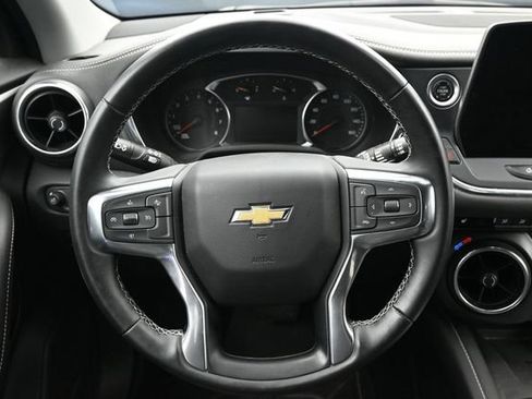 Used 2024 Chevrolet Blazer LT w/ Sound & Technology Package FWD image 15