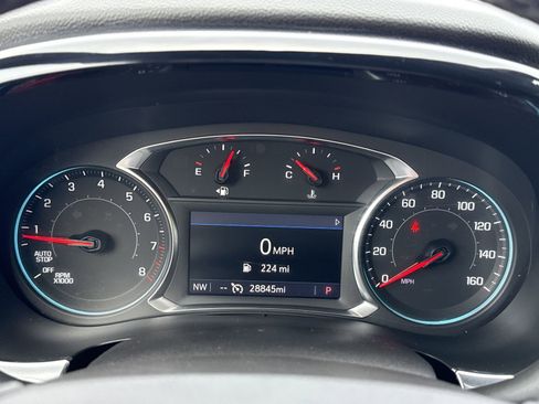 Used 2023 Chevrolet Traverse LT FWD image 20