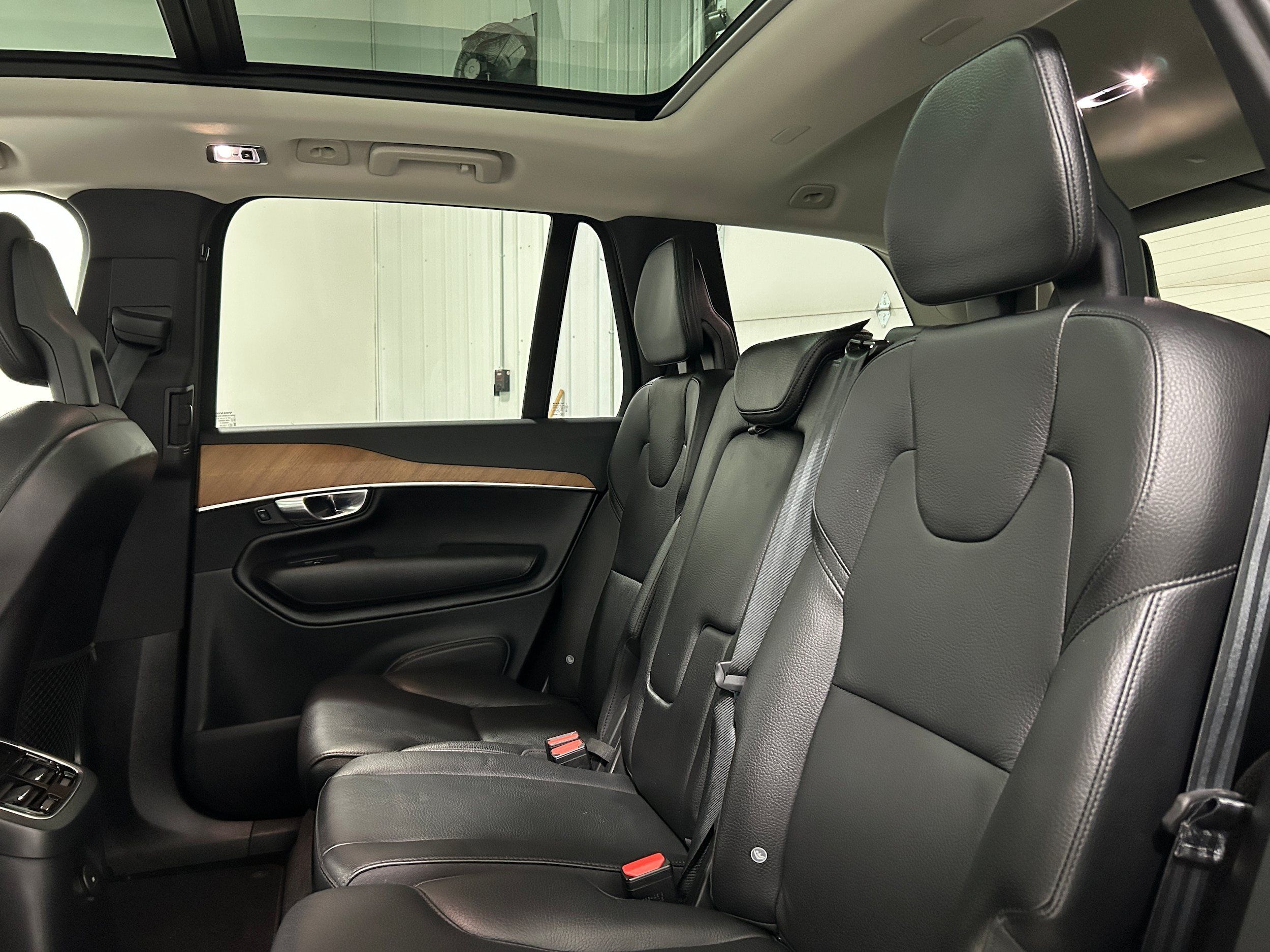 Used 2022 Volvo XC90 T8 Inscription Expression AWD/4WD image 29