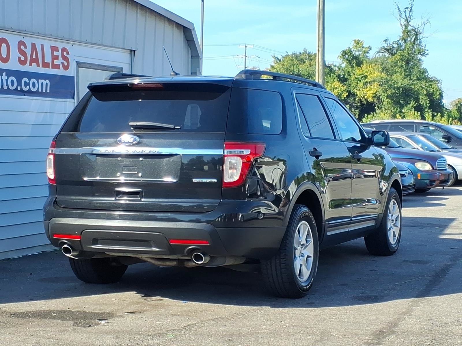 Used 2013 Ford Explorer FWD image 2