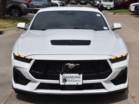 Certified 2025 Ford Mustang GT Premium image 3