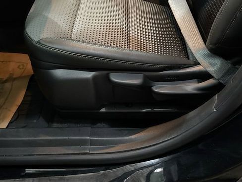 Used 2024 Chevrolet Trax LT w/ Driver Confidence Package image 19