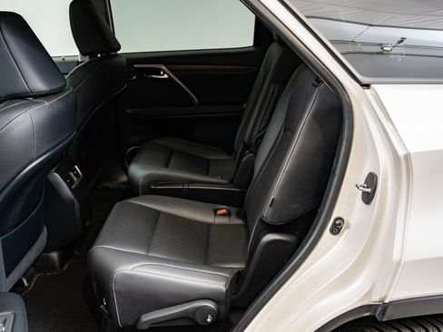 Certified 2022 Lexus RX 350L Premium w/ Premium Package AWD/4WD image 46