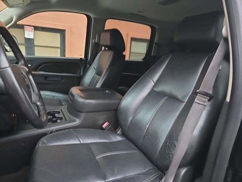 Used 2014 Chevrolet Suburban LS AWD/4WD image 6