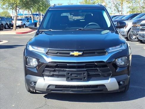 Used 2021 Chevrolet TrailBlazer LT image 3