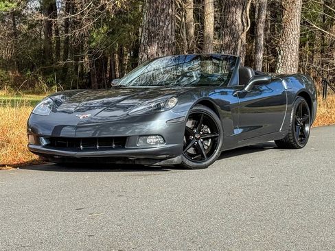 Used 2013 Chevrolet Corvette Convertible image 10