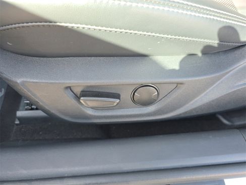 Used 2025 Ford Mustang Premium image 12