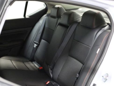 New 2025 Nissan Altima 2.5 SR image 19