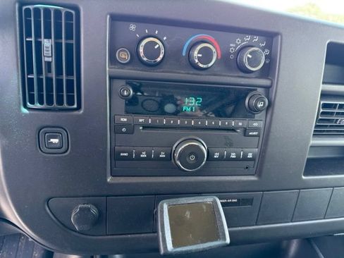 Used 2008 GMC Savana 1500 w/ Power Package RWD image 11