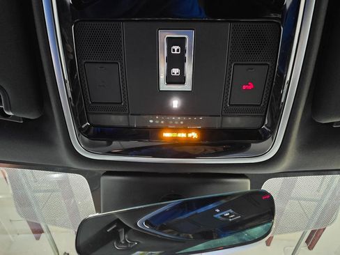 Used 2017 Land Rover Range Rover Sport SE AWD/4WD image 39