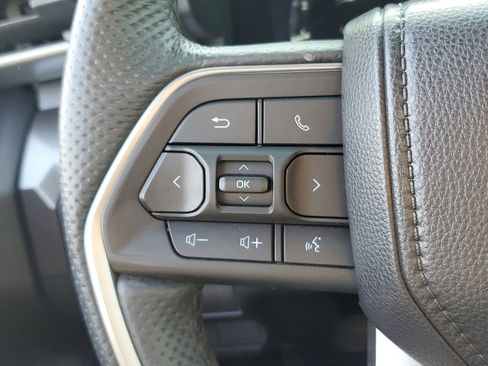Certified 2025 Toyota Tacoma TRD Sport w/ TRD Sport Upgrade Package AWD/4WD image 22