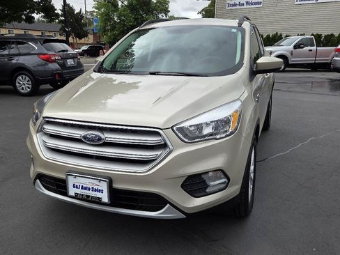 Used 2018 Ford Escape SE AWD/4WD image 3
