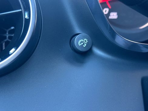 Used 2023 Chevrolet Camaro LT image 33