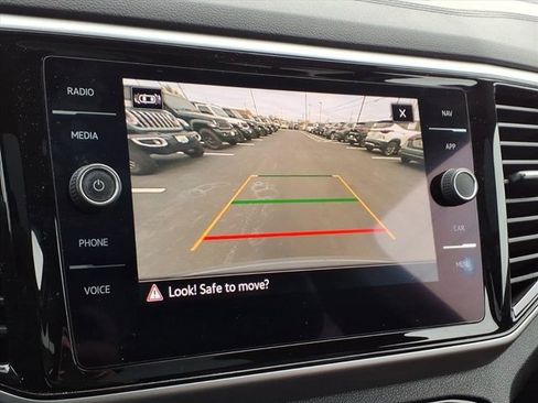 Used 2022 Volkswagen Atlas Cross Sport SEL Premium R-Line image 13