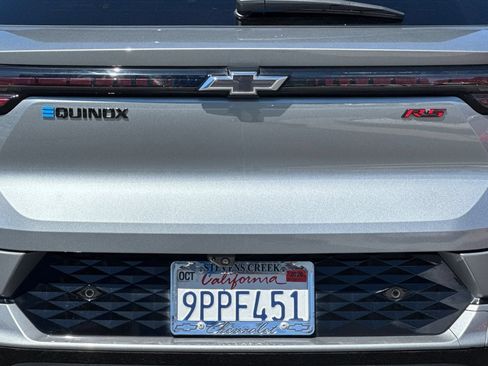 Used 2024 Chevrolet Equinox EV RS FWD image 44