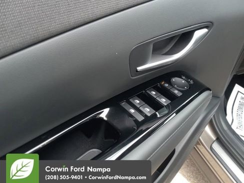 Used 2026 Hyundai Tucson Limited image 11