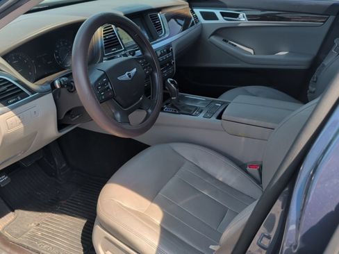 Used 2015 Hyundai Genesis 3.8 RWD image 40