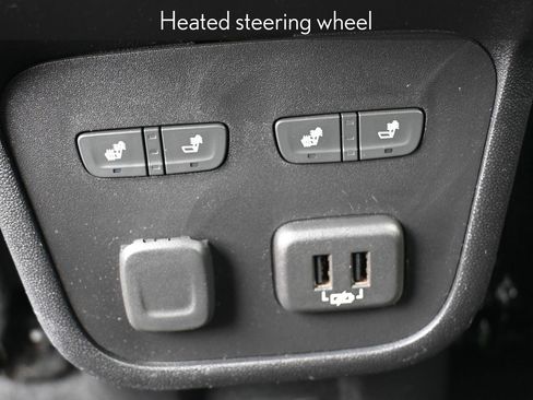 Used 2018 Chevrolet Equinox Premier image 26