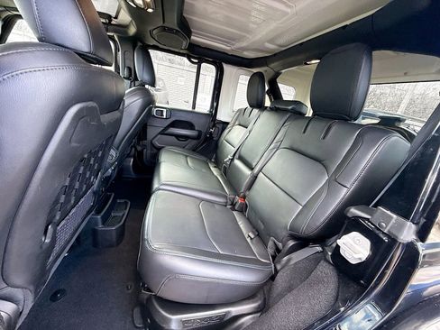 Used 2021 Jeep Wrangler Unlimited Rubicon 4xe image 27