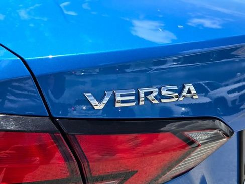 Used 2024 Nissan Versa SV FWD image 11