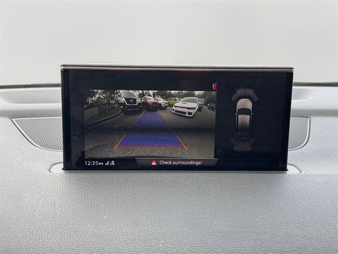 Used 2018 Audi Q7 3.0T Premium image 26