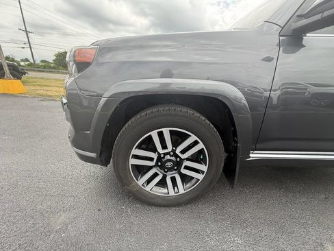 Used 2022 Toyota 4Runner Limited AWD/4WD image 10