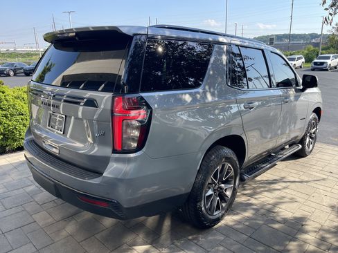 Used 2023 Chevrolet Tahoe Z71 w/ Luxury Package AWD/4WD image 7