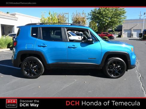 Used 2022 Jeep Renegade Altitude image 5