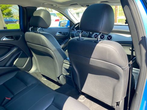 Used 2015 Mercedes-Benz GLA 250 4MATIC image 28