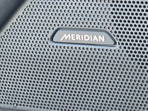 Used 2024 Land Rover Range Rover Velar Dynamic SE image 23