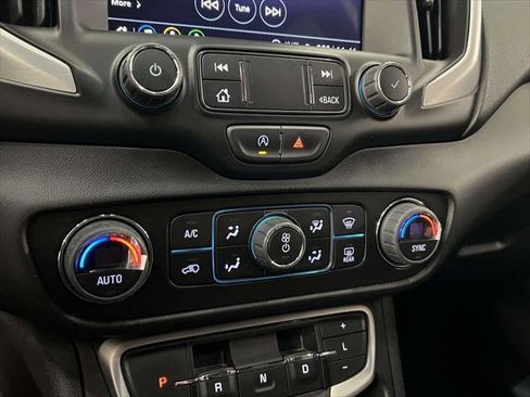 Certified 2023 GMC Terrain SLT image 29