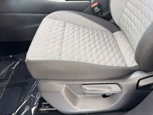 Used 2025 Volkswagen Tiguan S image 14