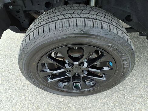 Used 2022 Jeep Wrangler Unlimited Sahara w/ Safety Group image 10