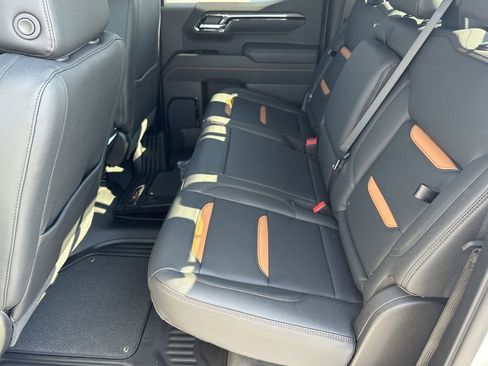 New 2026 GMC Sierra 1500 AT4 w/ Technology Package image 22