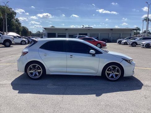 Used 2019 Toyota Corolla XSE FWD image 4