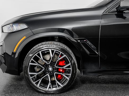 Used 2025 BMW X6 M Competition image 19