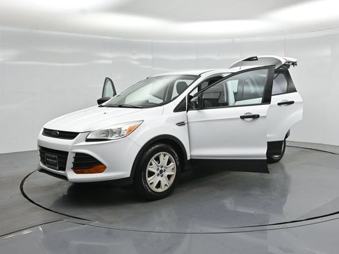 Used 2015 Ford Escape S FWD image 27
