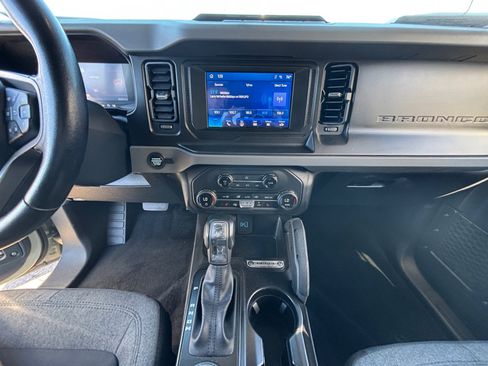 Used 2023 Ford Bronco Big Bend w/ Sasquatch Package image 20