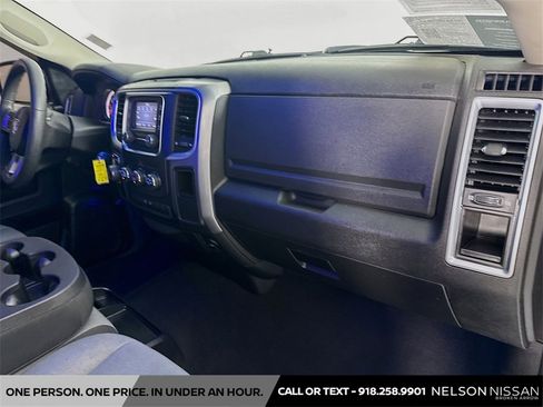 Used 2021 RAM 1500 Classic SLT image 27