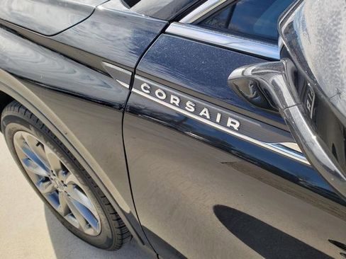 Used 2022 Lincoln Corsair AWD w/ Premium Package image 12